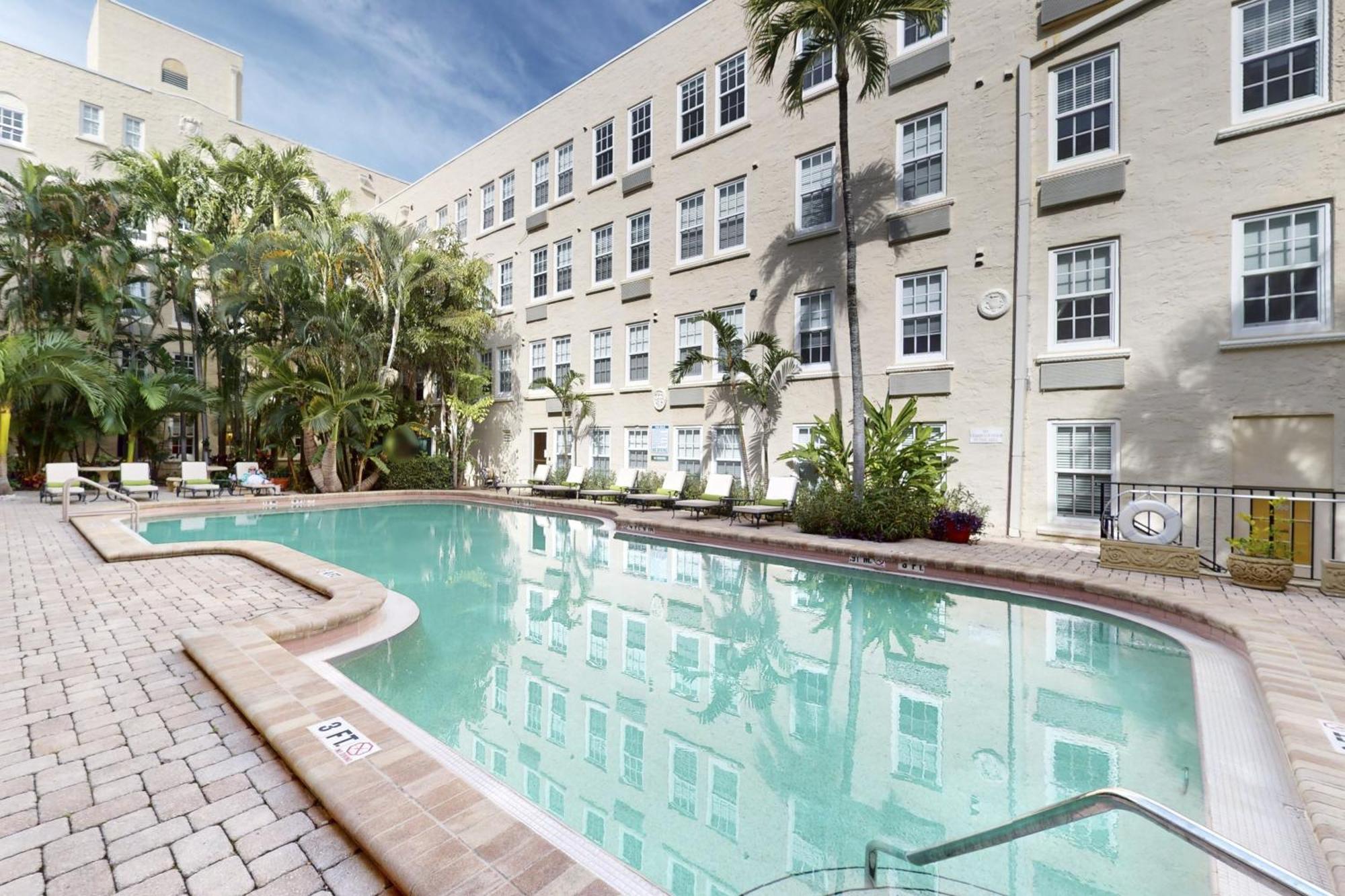 Palm Beach Hotel & Sunrise Cottage Exteriör bild